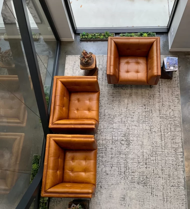 Révolutionner l'industrie du meuble : l'importance de choisir les bons fournisseurs de pieds de canapé