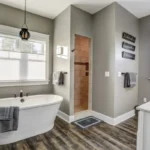 Signes que vous devriez rénover votre salle de bain et ce que la rénovation de la salle de bain peut faire pour votre maison