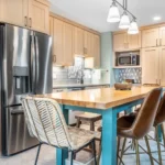 Économisez plus d’espace avec 7 idées de rénovation pour les cuisines compactes